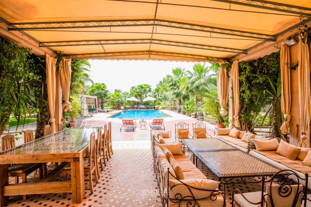 Un havre de paix au pied de l'Atlas sur 1 hectare avec VNA