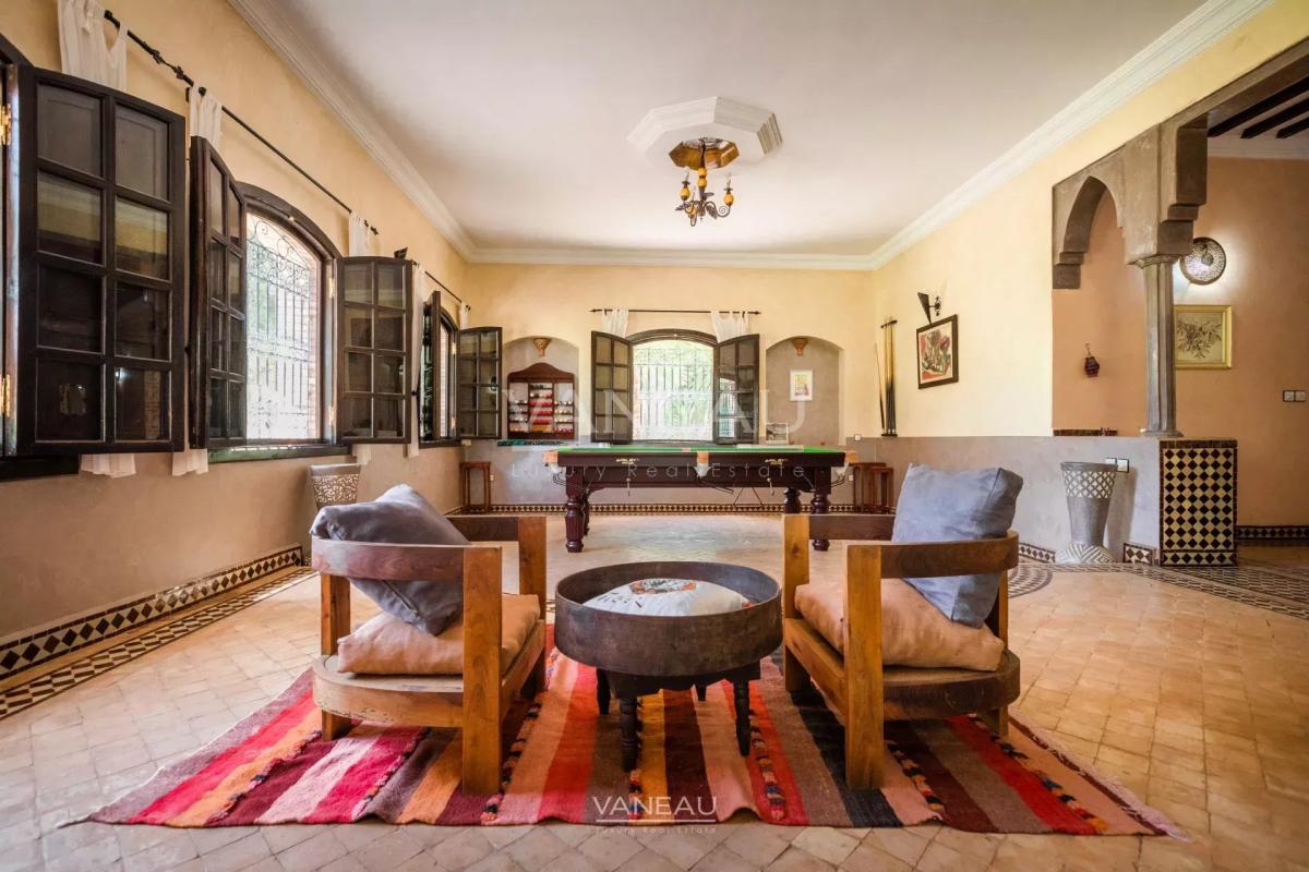 Un havre de paix au pied de l'Atlas sur 1 hectare avec VNA