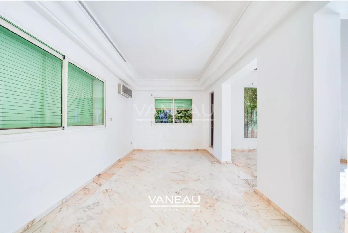 Grand appartement en duplex de trois chambres à la Palmeraie