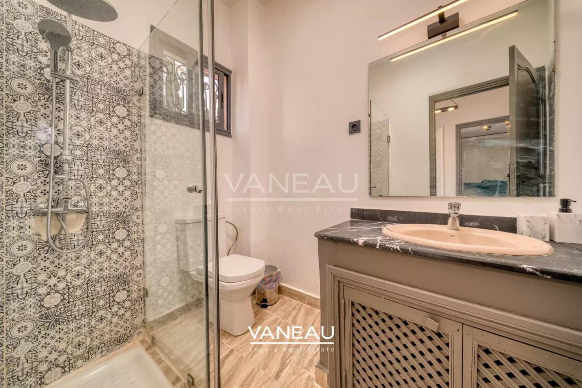 **À Vendre : Maison de ville de 400 m² à Marrakech**
