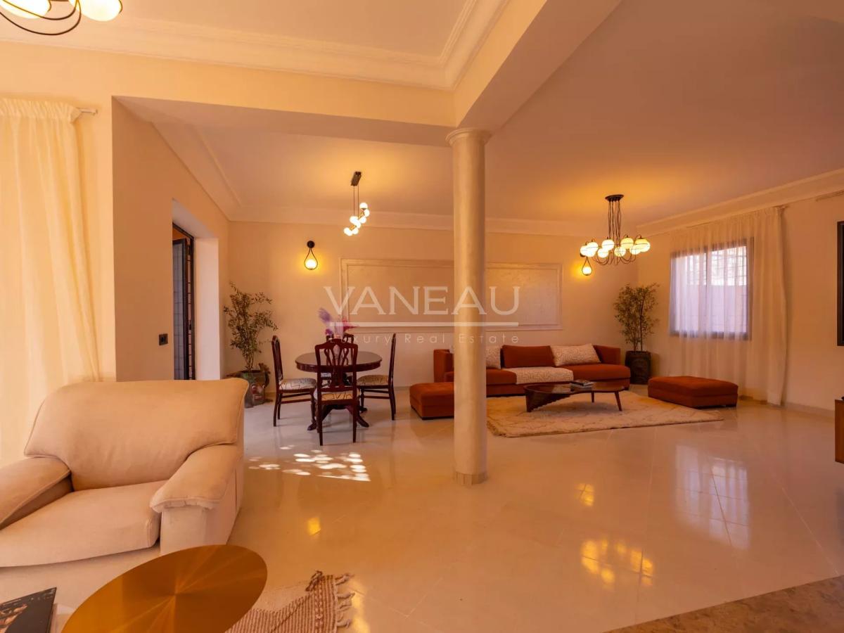 **À Vendre : Maison de ville de 400 m² à Marrakech**
