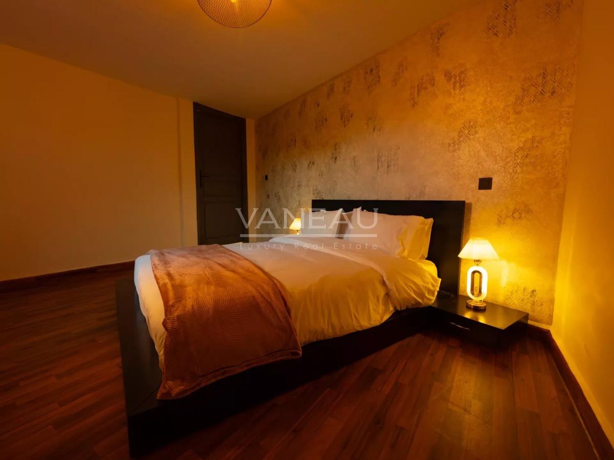 **À Vendre : Maison de ville de 400 m² à Marrakech**