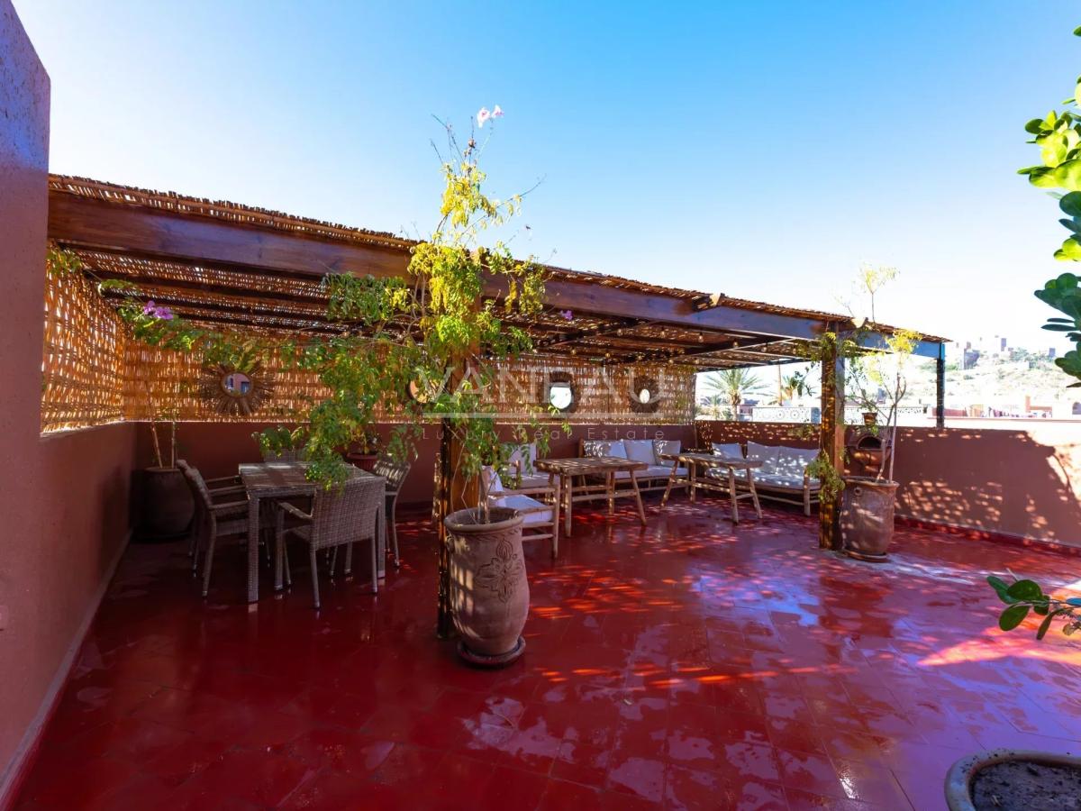 **À Vendre : Maison de ville de 400 m² à Marrakech**