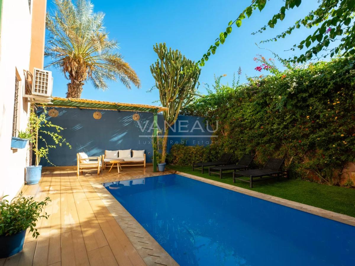 **À Vendre : Maison de ville de 400 m² à Marrakech**