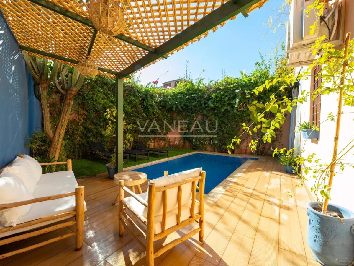 **À Vendre : Maison de ville de 400 m² à Marrakech**