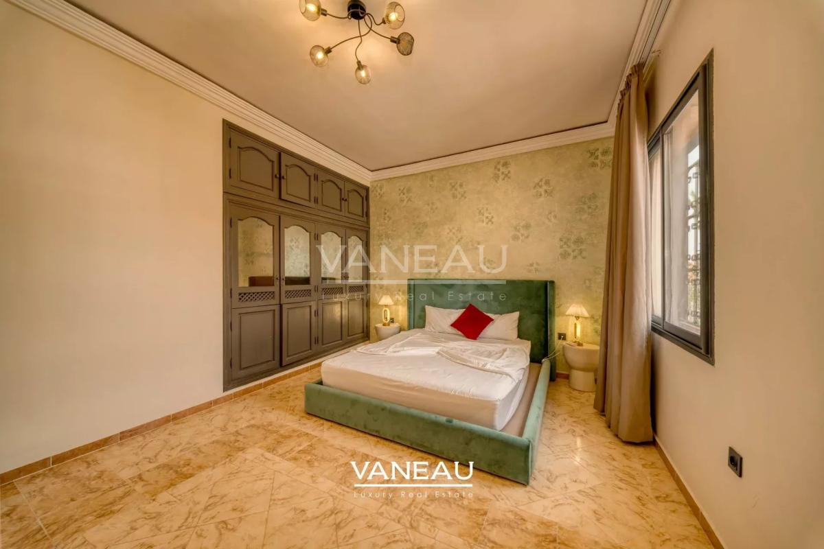 **À Vendre : Maison de ville de 400 m² à Marrakech**