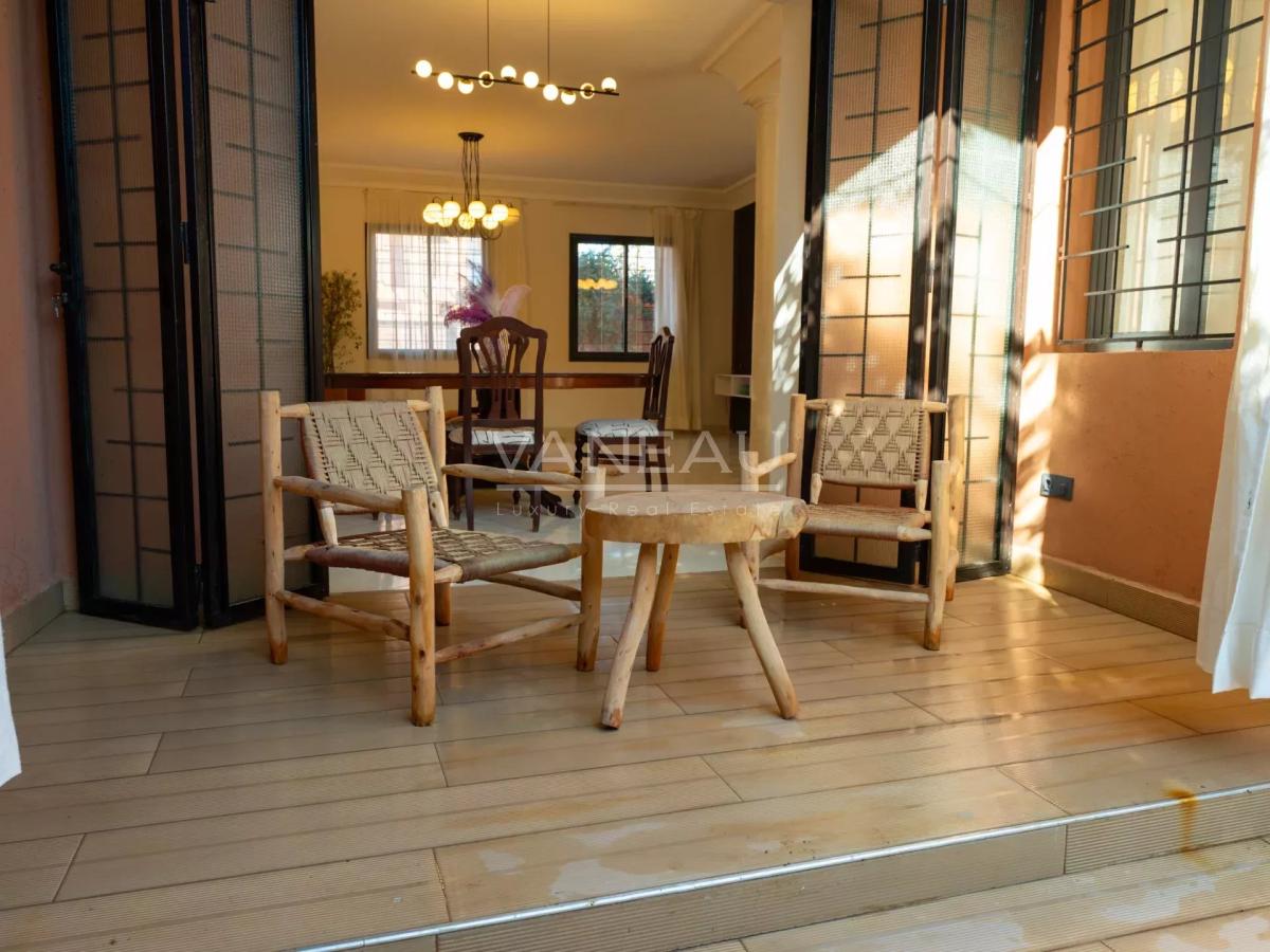 **À Vendre : Maison de ville de 400 m² à Marrakech**