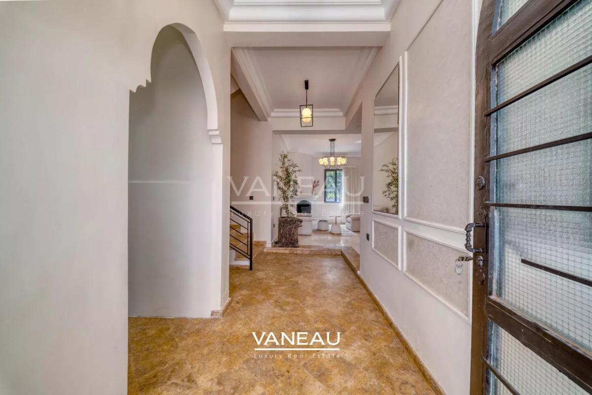 **À Vendre : Maison de ville de 400 m² à Marrakech**