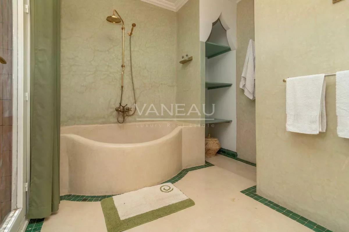 Un havre de paix au pied de l'Atlas sur 2 hectare avec VNA