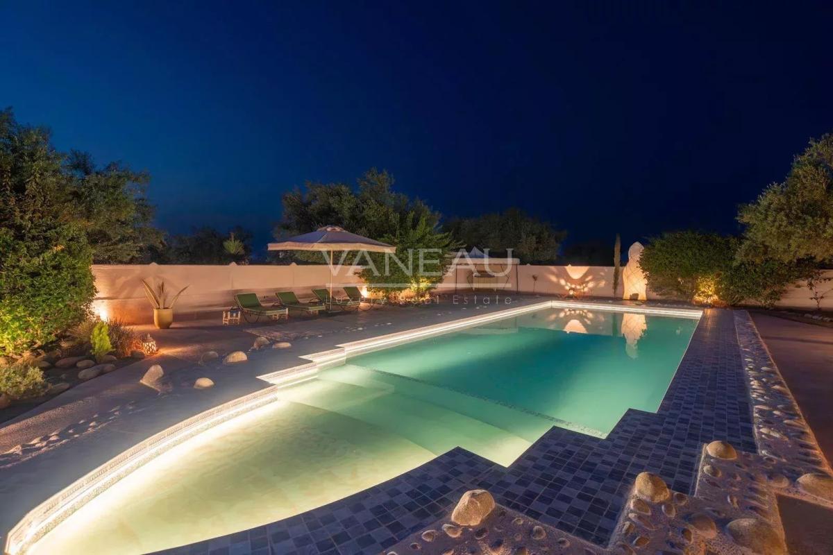 Un havre de paix au pied de l'Atlas sur 2 hectare avec VNA