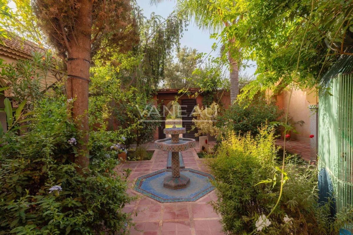 Un havre de paix au pied de l'Atlas sur 2 hectare avec VNA