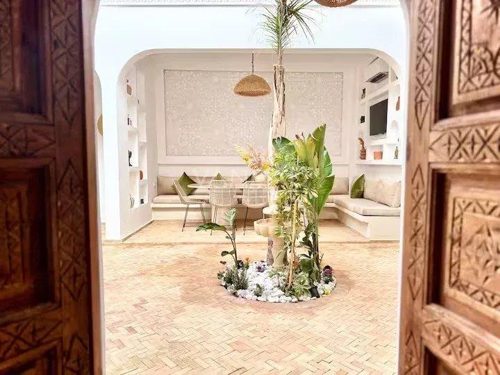 Riad 5 chambres avec basin à la Kasbah vue l' Atlas