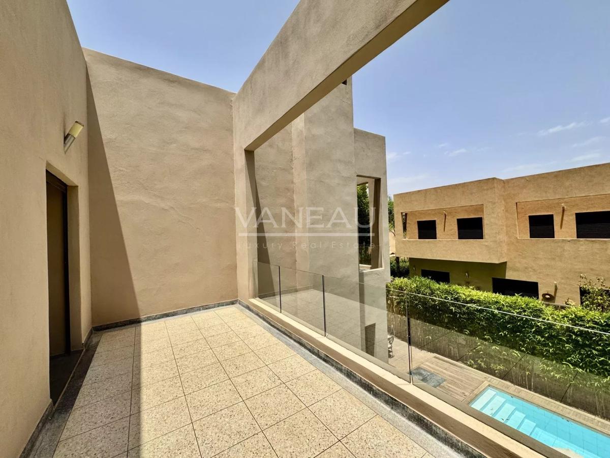 Villa à Louer Sur Golf- Amelkis