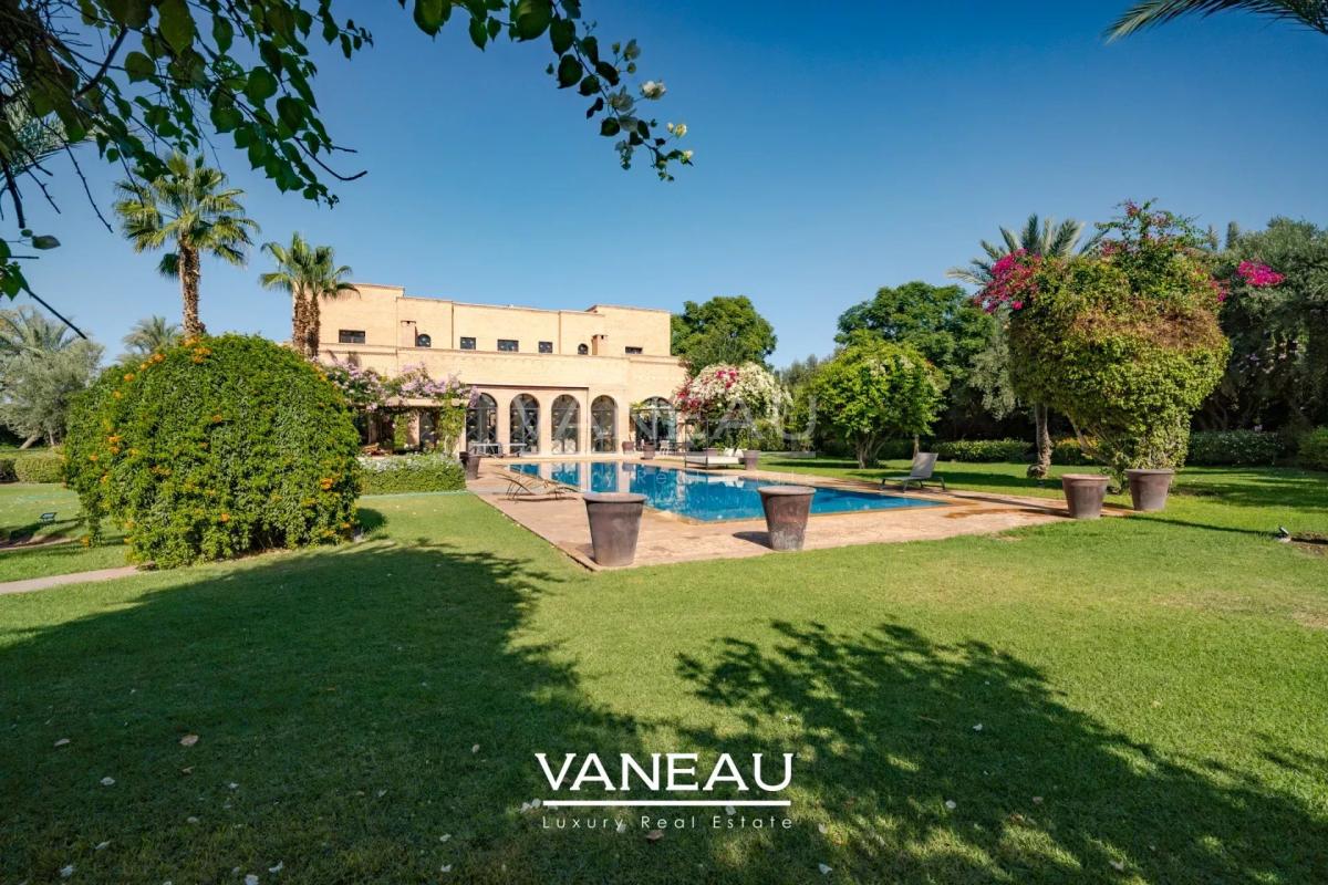 Harmonieux mélange d'une Villa et d'un Riad