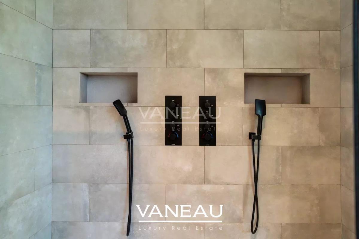 Villa Contemporaine d’Architecte et Domotique Intégrée