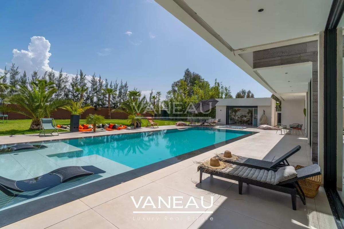 Villa Contemporaine d’Architecte et Domotique Intégrée