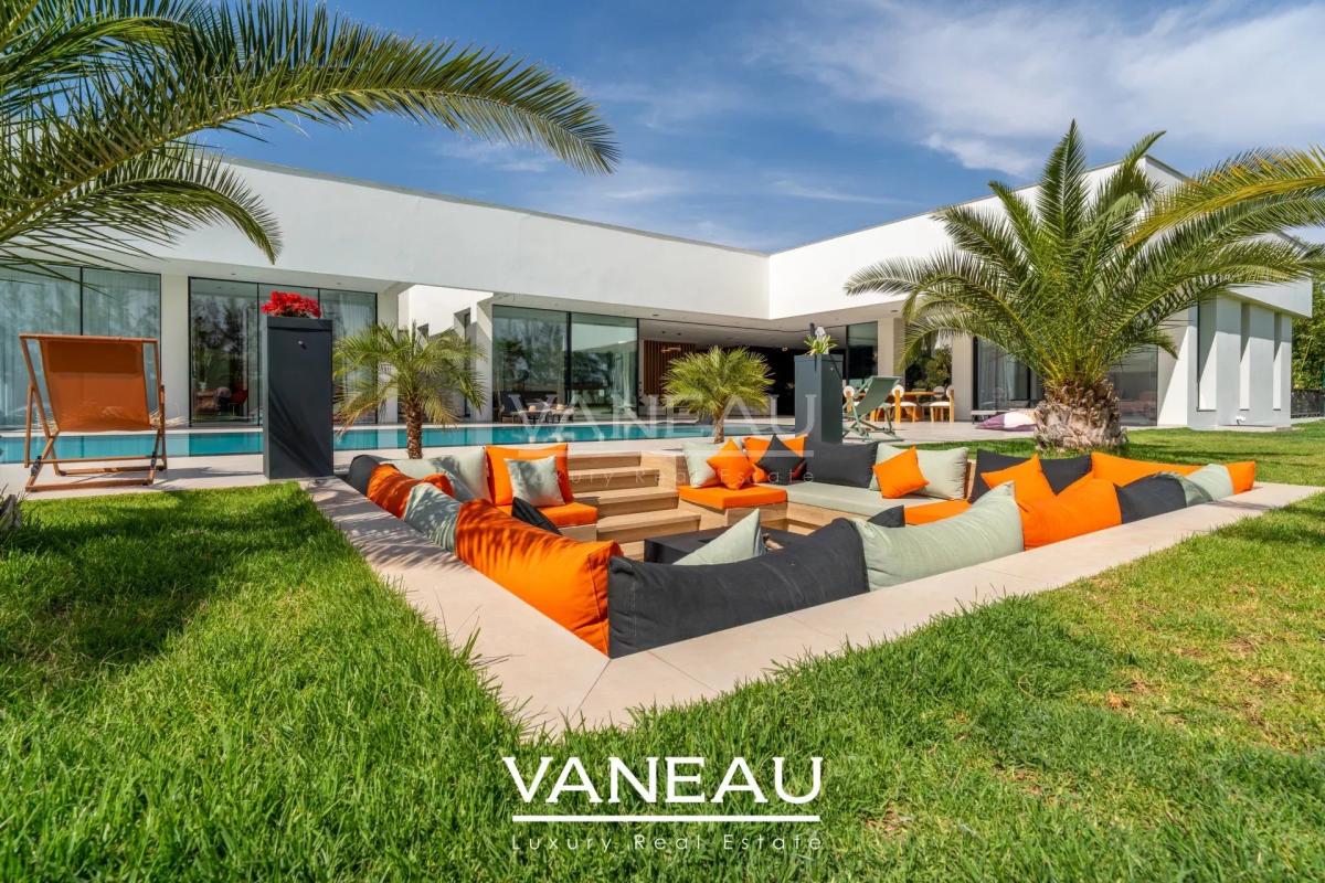 Villa Contemporaine d’Architecte et Domotique Intégrée