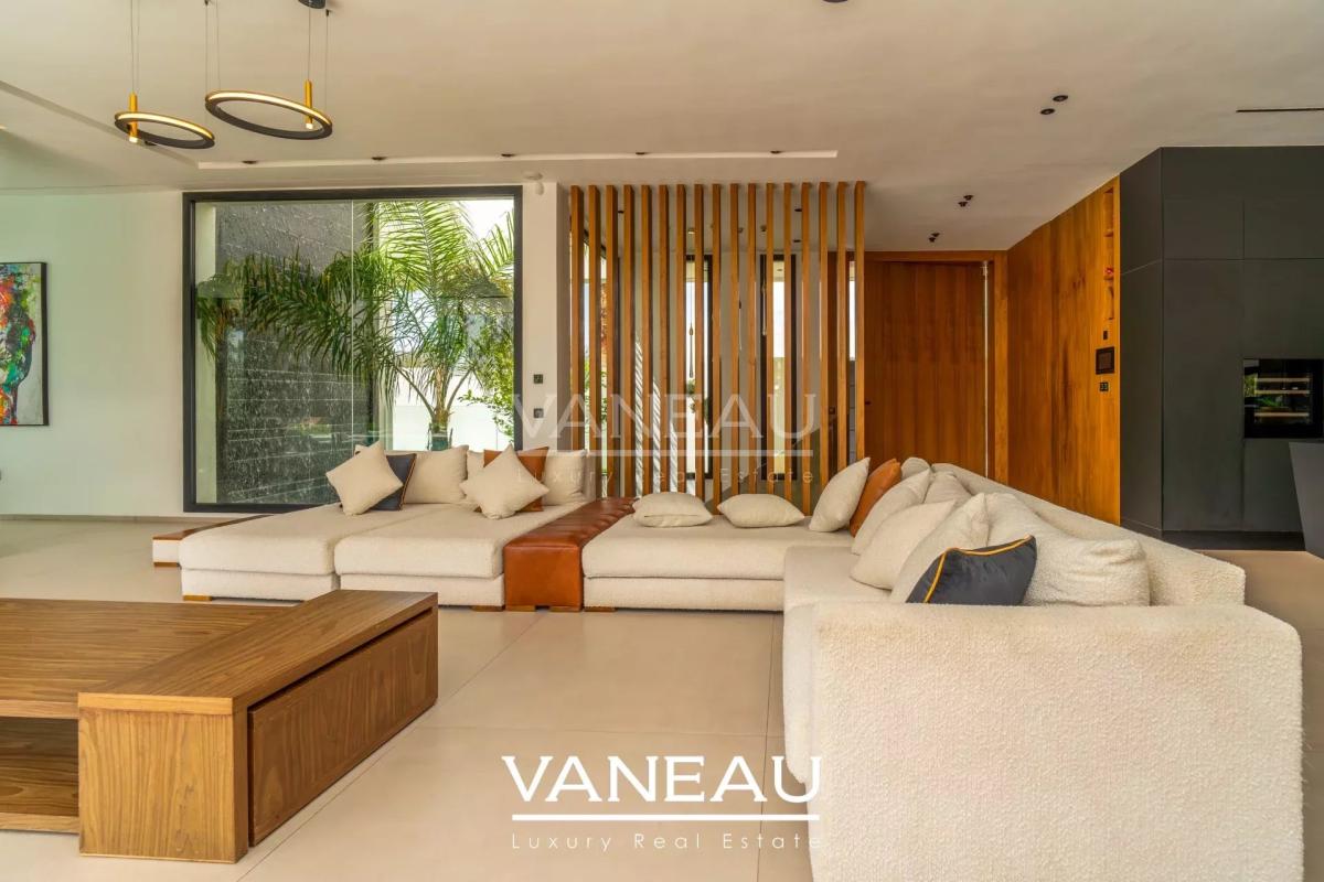 Villa Contemporaine d’Architecte et Domotique Intégrée