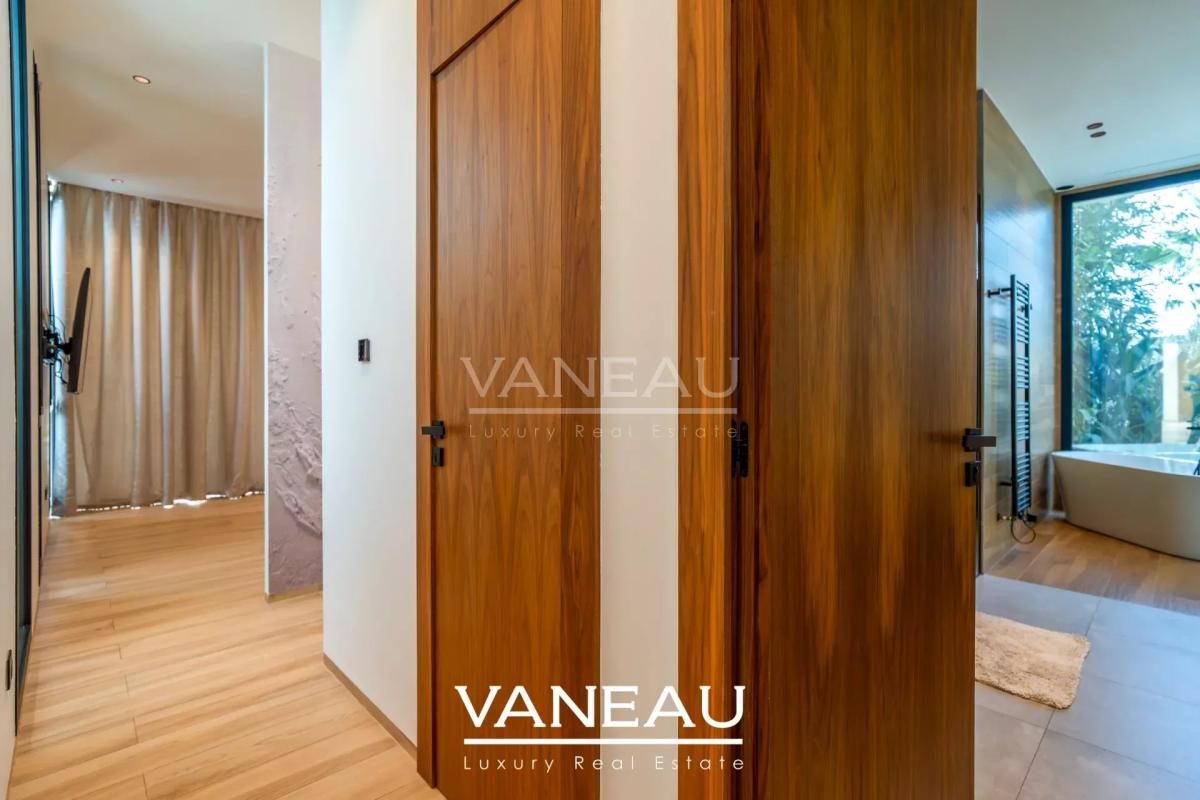 Villa Contemporaine d’Architecte et Domotique Intégrée