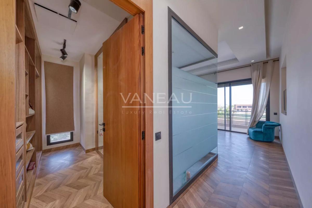 Villa au coeur d'un prestigieux golf