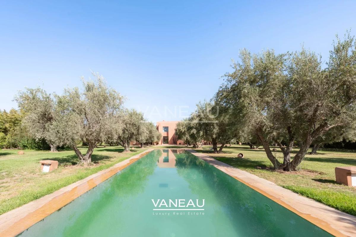 Propriété à vendre route de Fes avec VNA