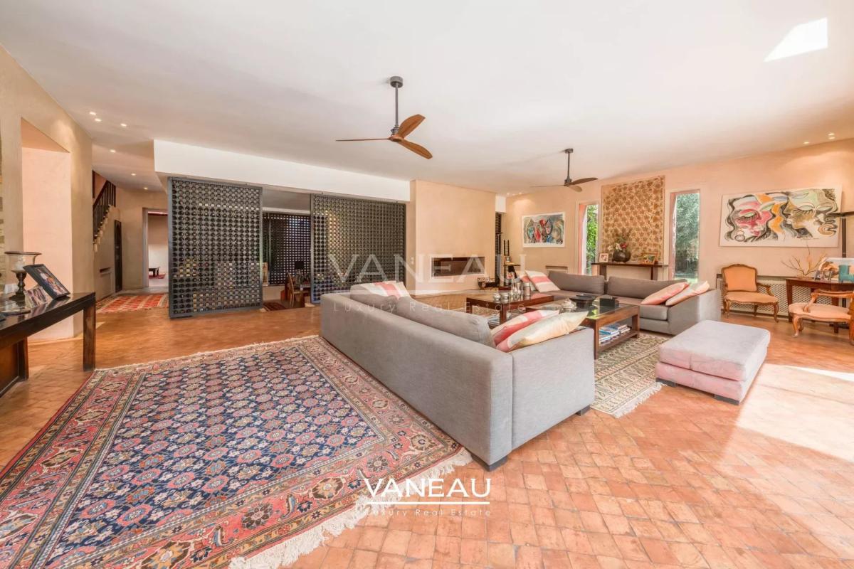 Propriété à vendre route de Fes avec VNA