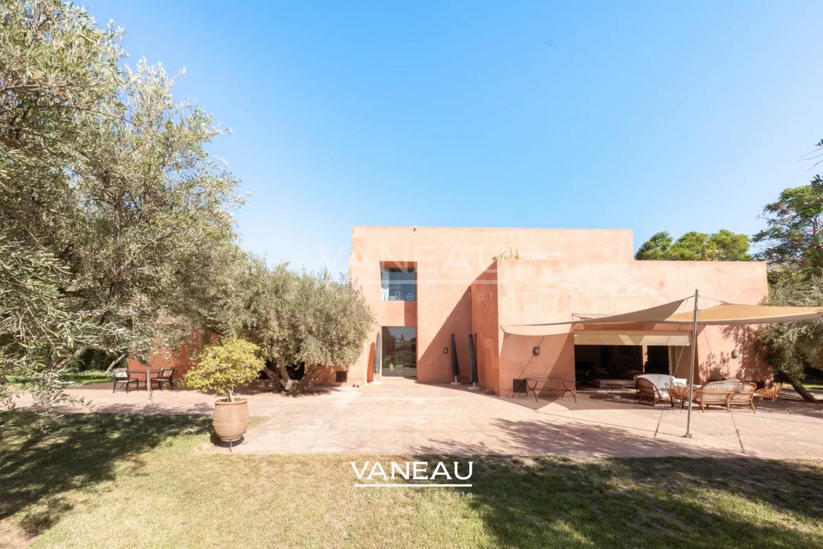 Propriété à vendre route de Fes avec VNA