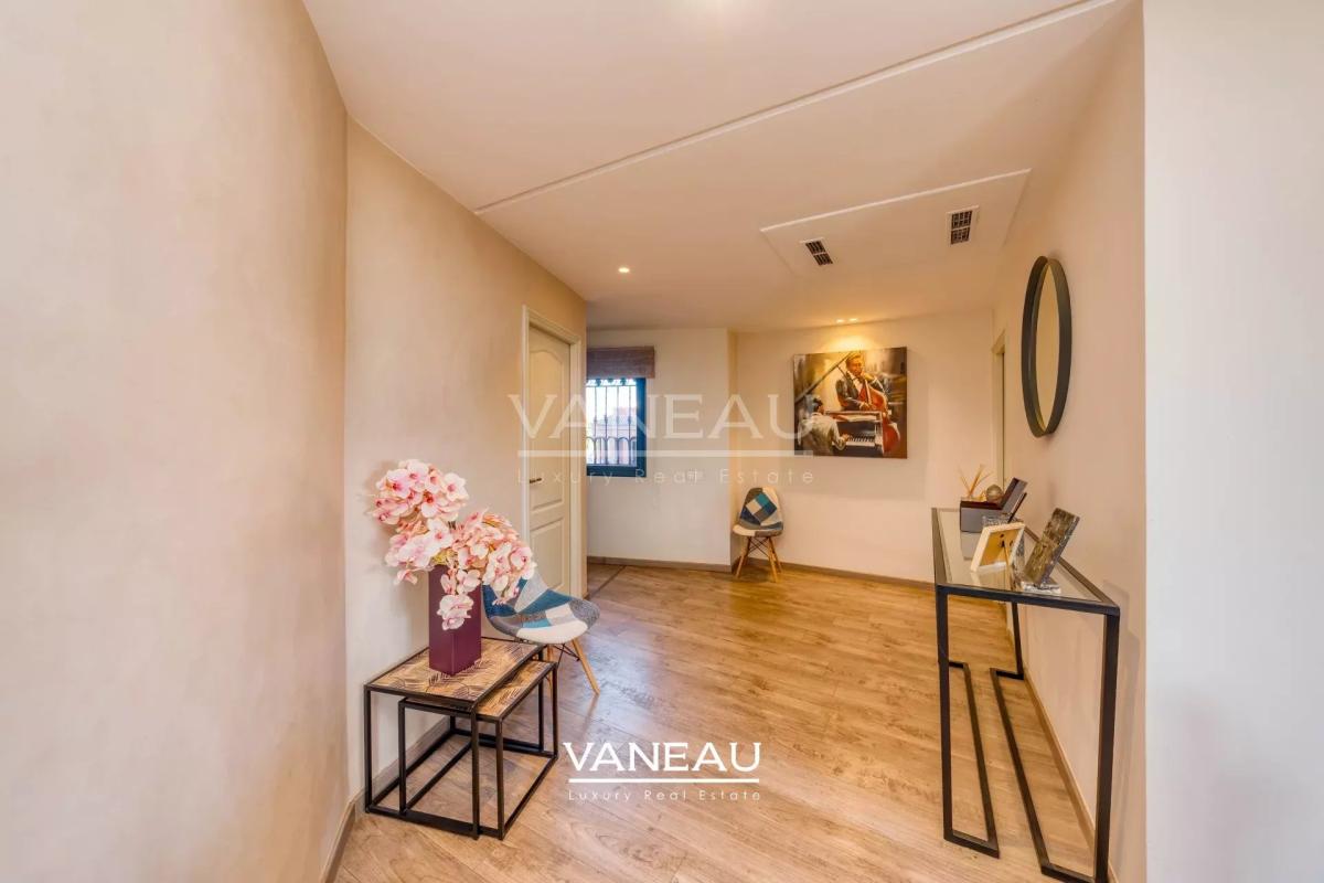 *** Appartement 4 pièces Hivernage/ Consulat***