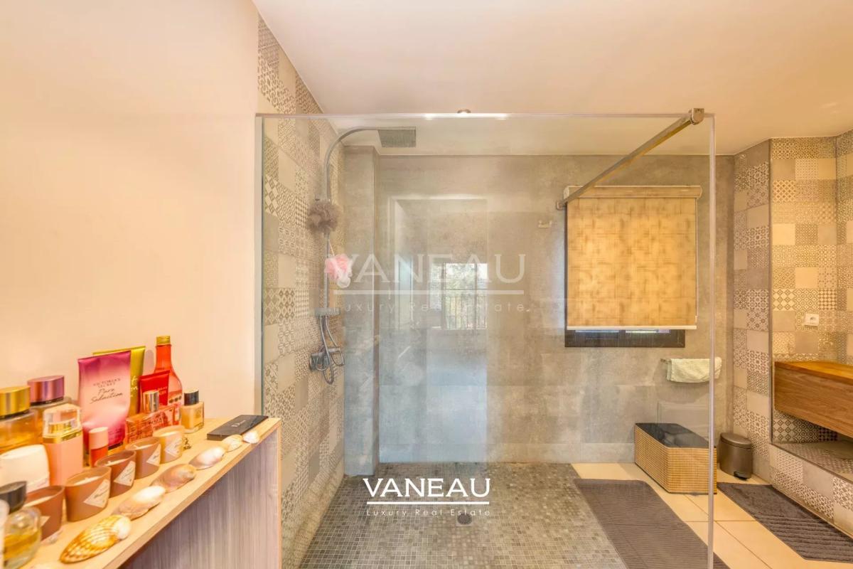 *** Appartement 4 pièces Hivernage/ Consulat***