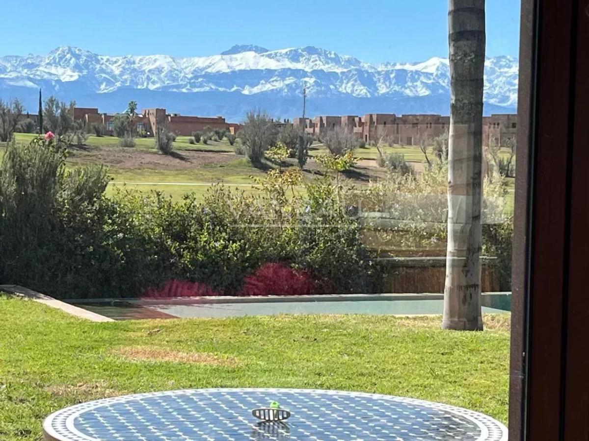 Villa front de front de golf  vue sur Atlas.