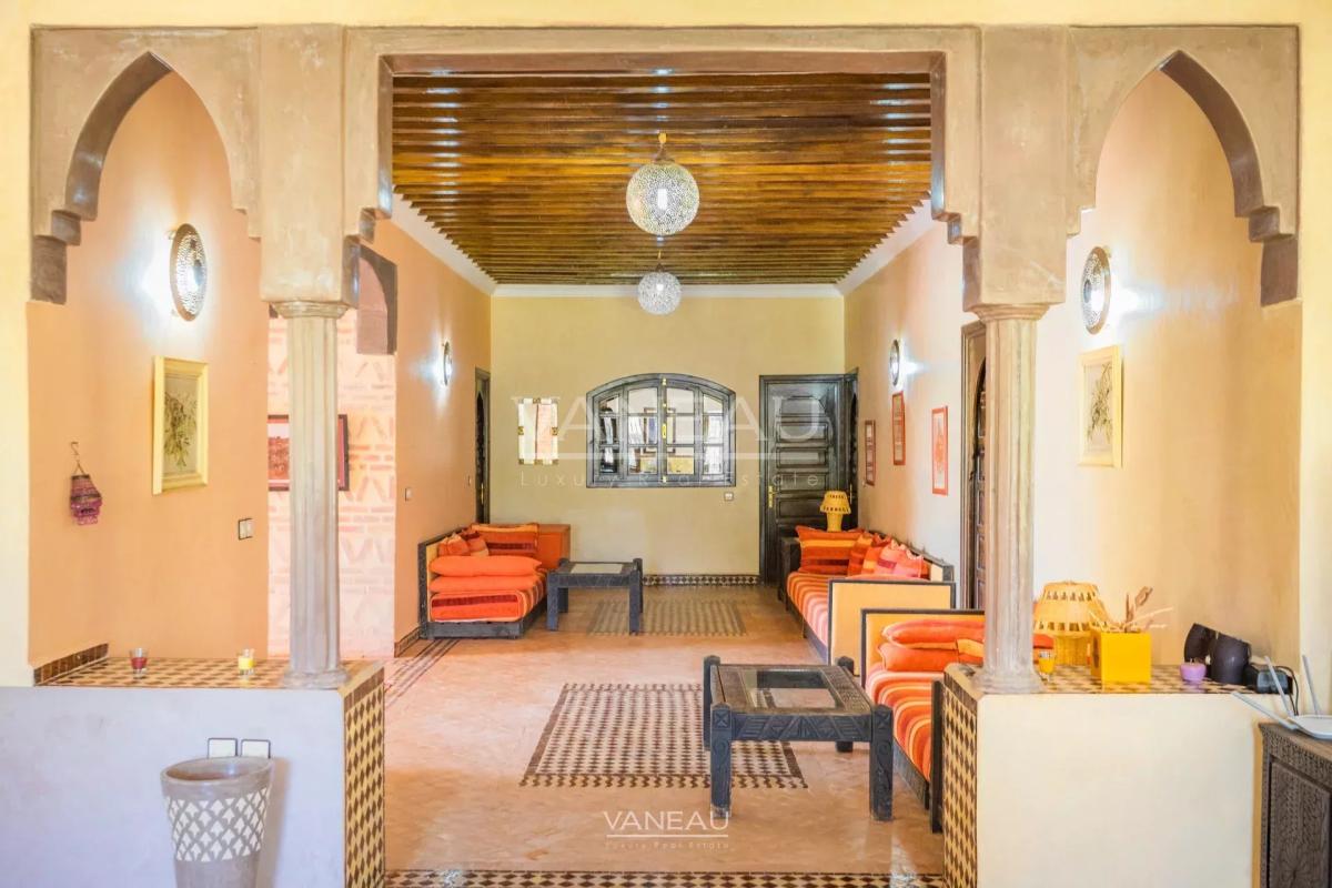 Un havre de paix au pied de l'Atlas sur 1 hectare avec VNA