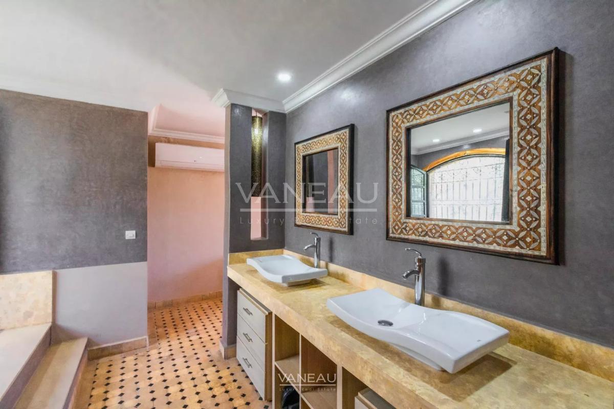 Un havre de paix au pied de l'Atlas sur 1 hectare avec VNA