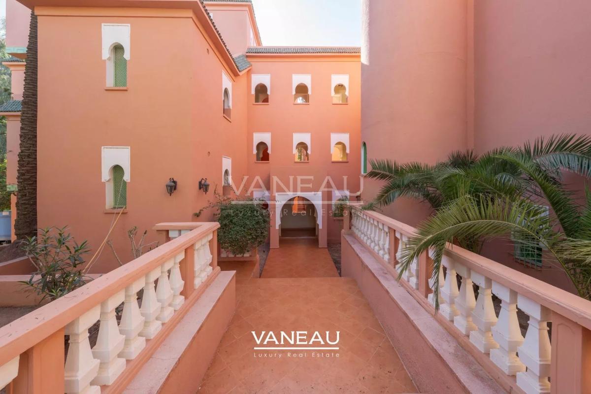 Grand appartement en duplex de trois chambres à la Palmeraie