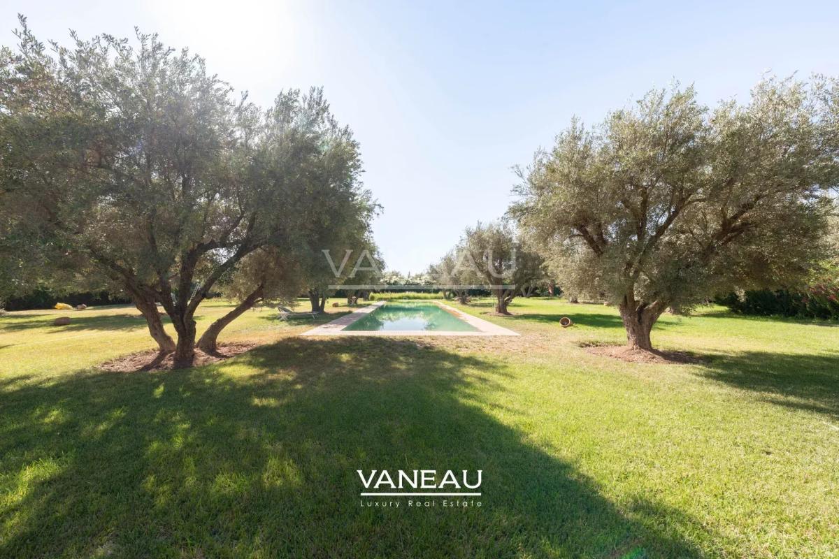 Propriété à vendre route de Fes avec VNA