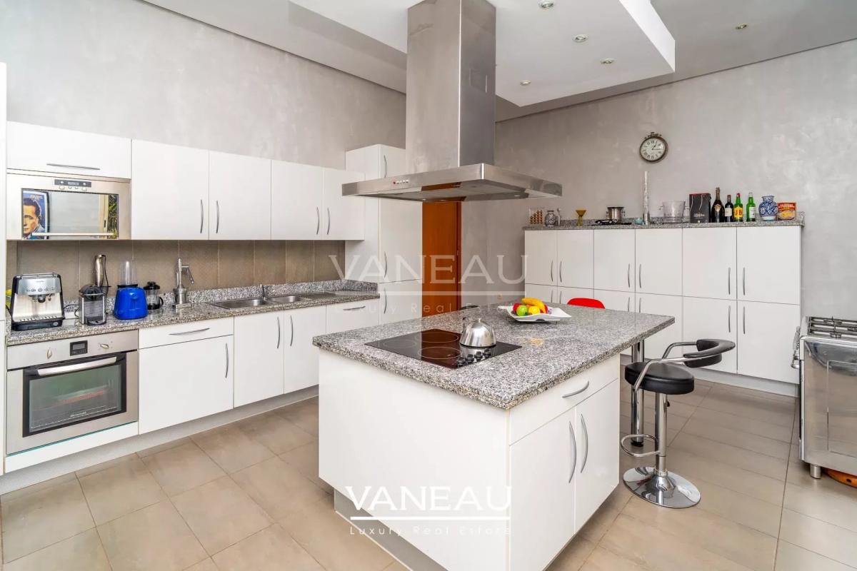 ***Villa au style Baroque vénitien****