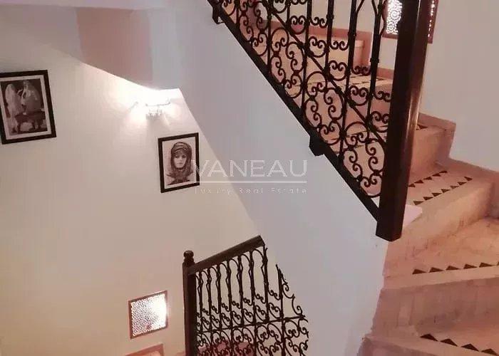 Joli Riad 4 chambres à Bab Doukala