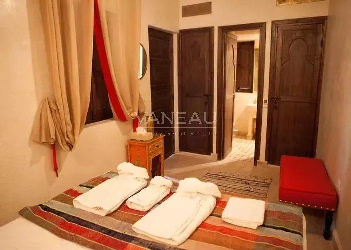 Joli Riad 4 chambres à Bab Doukala