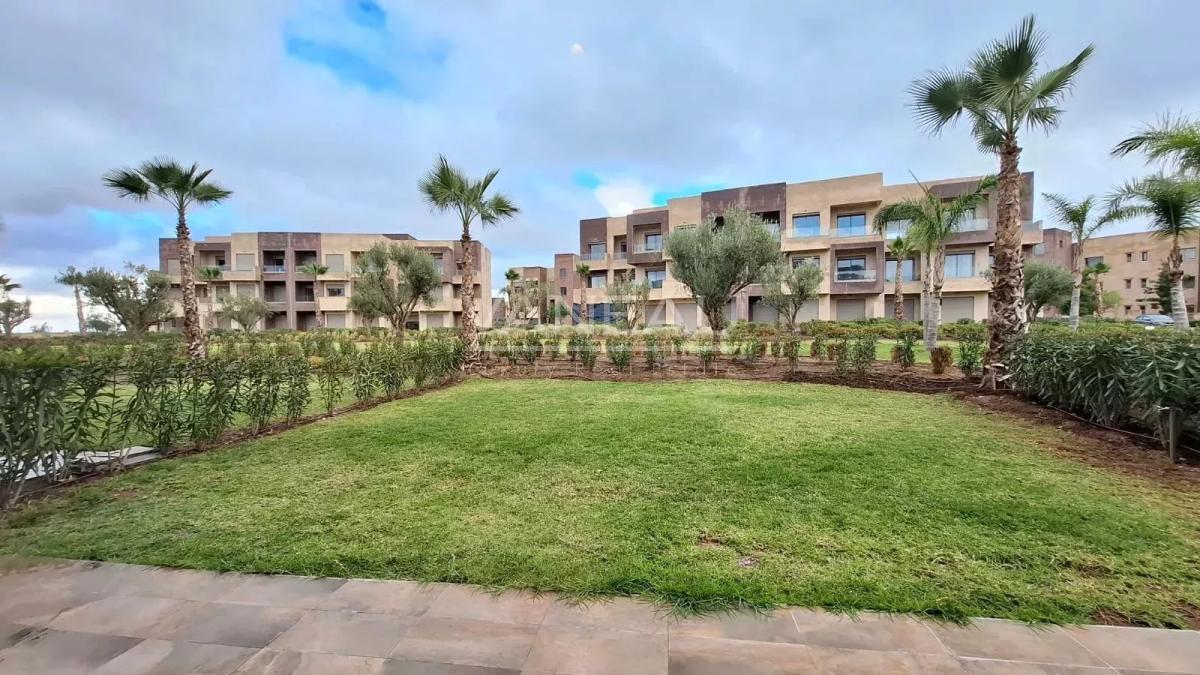 Bel appartment 3 chambres en rez-de-jardin.