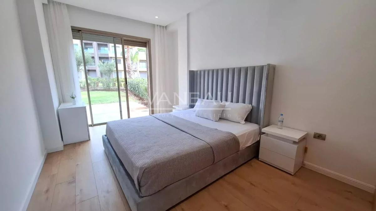 Bel appartment 3 chambres en rez-de-jardin.