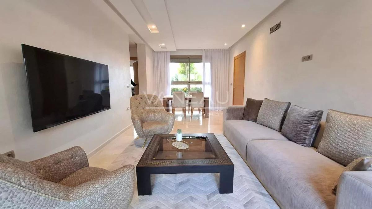 Bel appartment 3 chambres en rez-de-jardin.