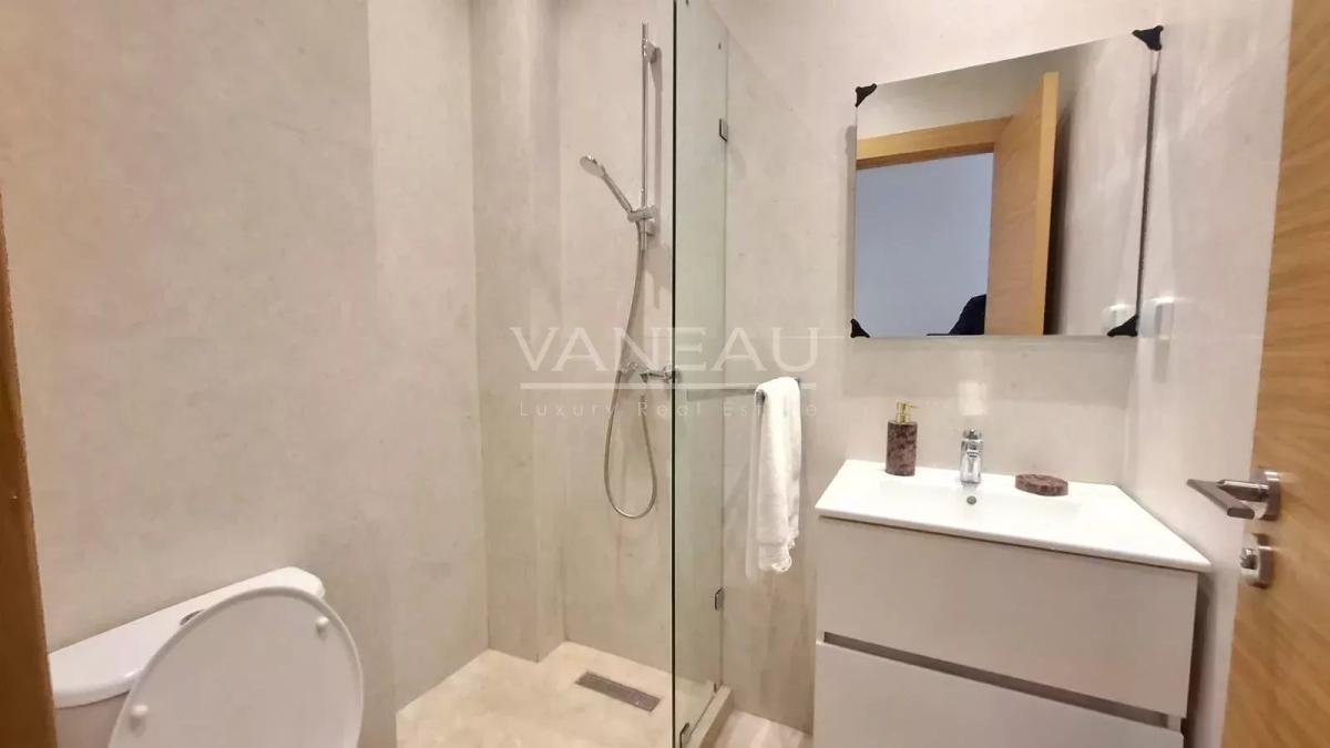 Bel appartment 3 chambres en rez-de-jardin.