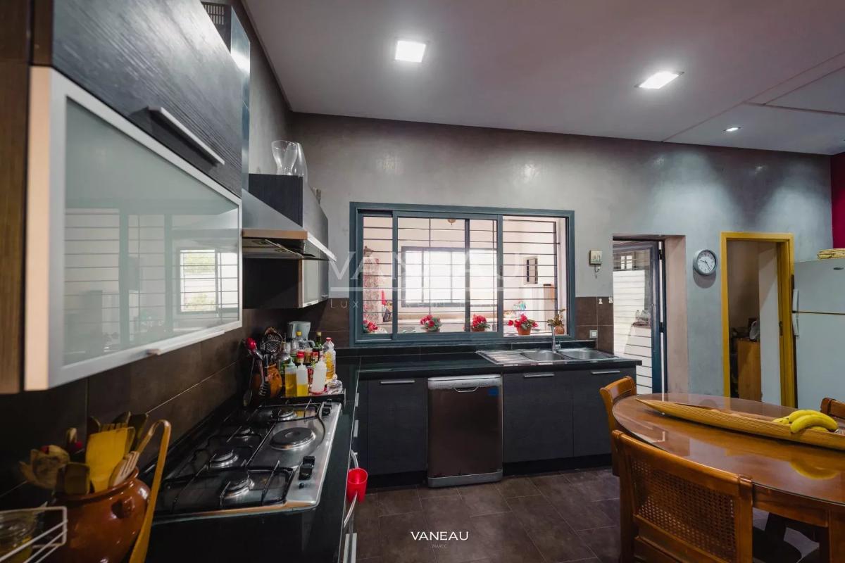 Villa de 650 m² à vendre sur Bouskoura - Maroc