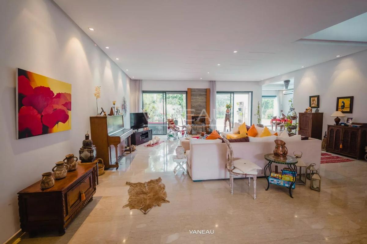 Villa de 650 m² à vendre sur Bouskoura - Maroc