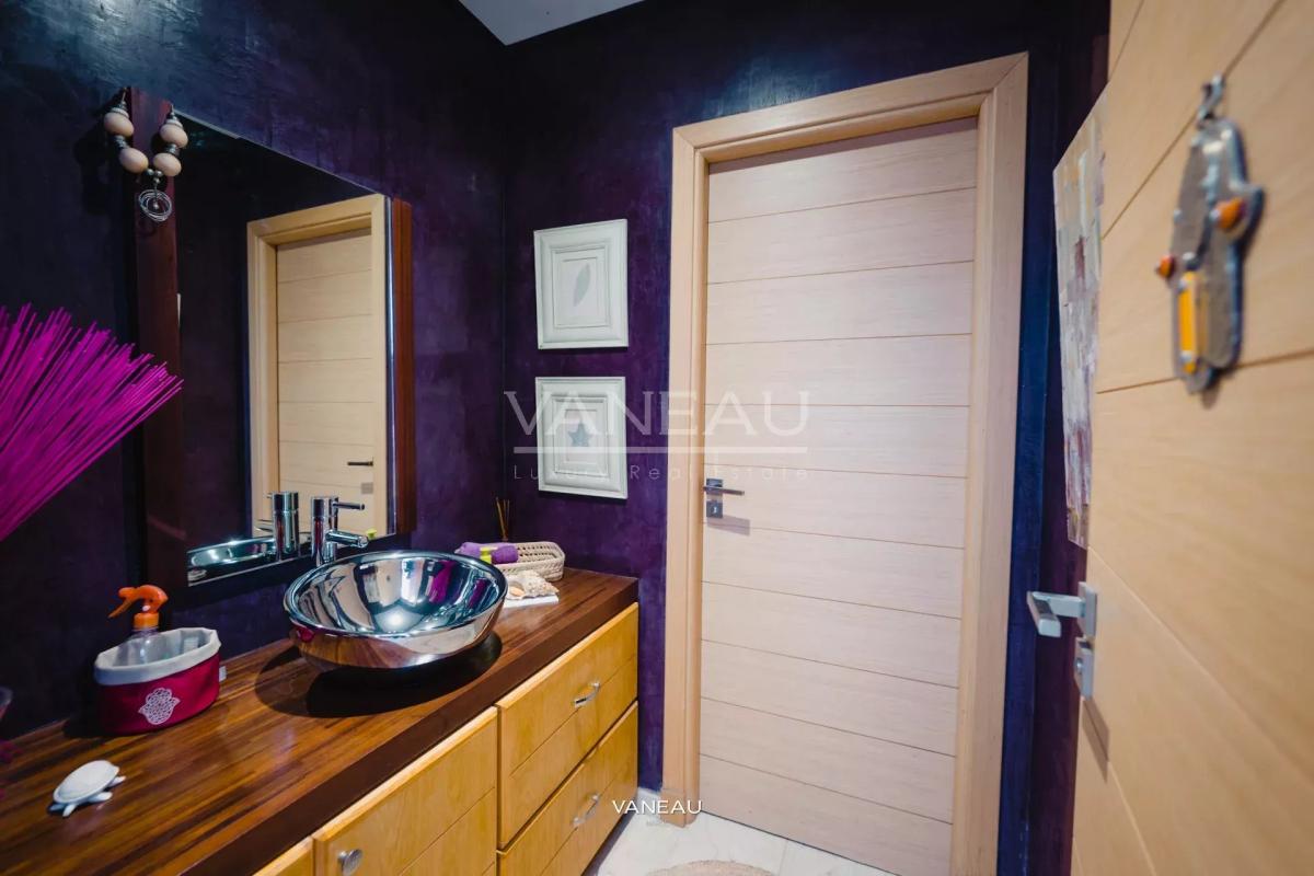 Villa de 650 m² à vendre sur Bouskoura - Maroc