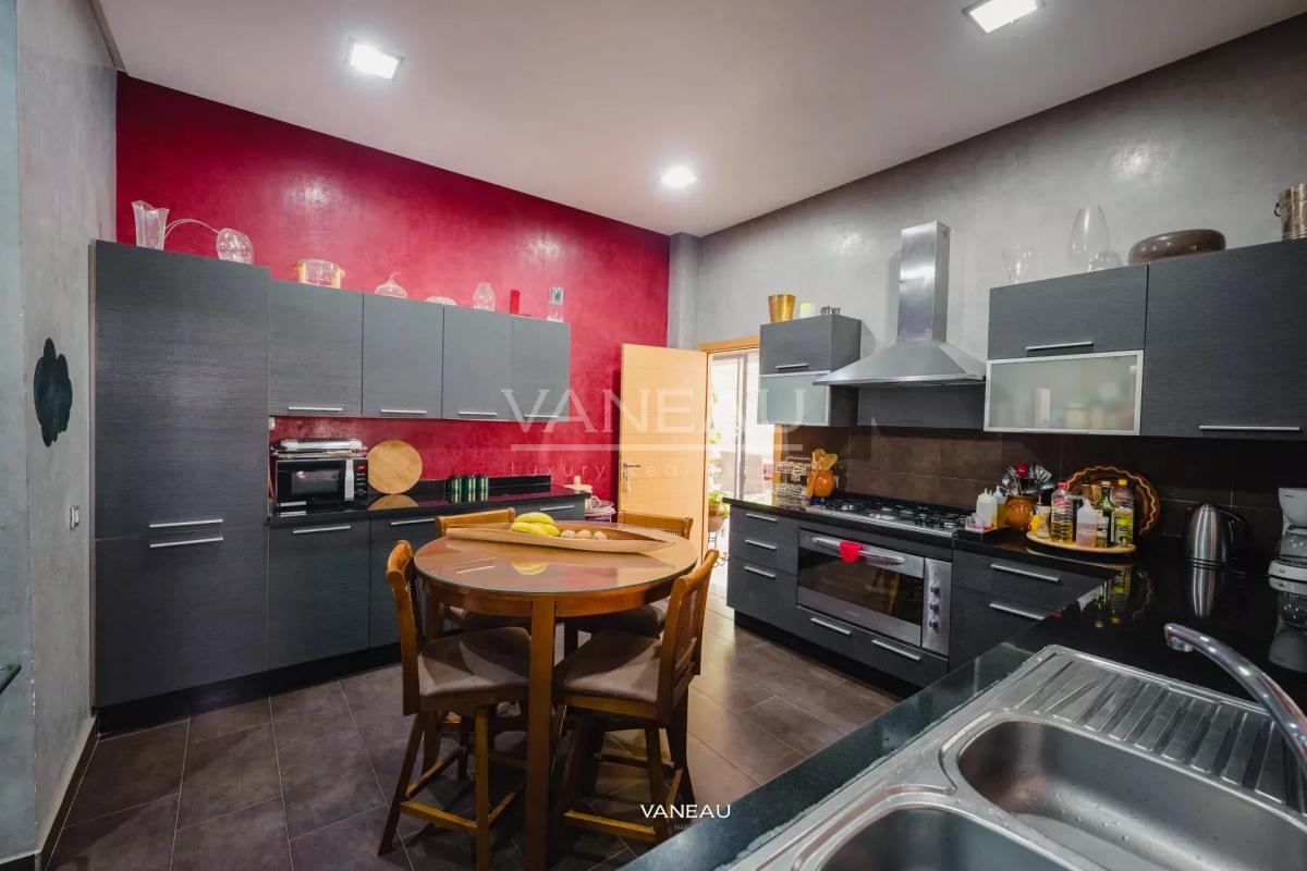 Villa de 650 m² à vendre sur Bouskoura - Maroc