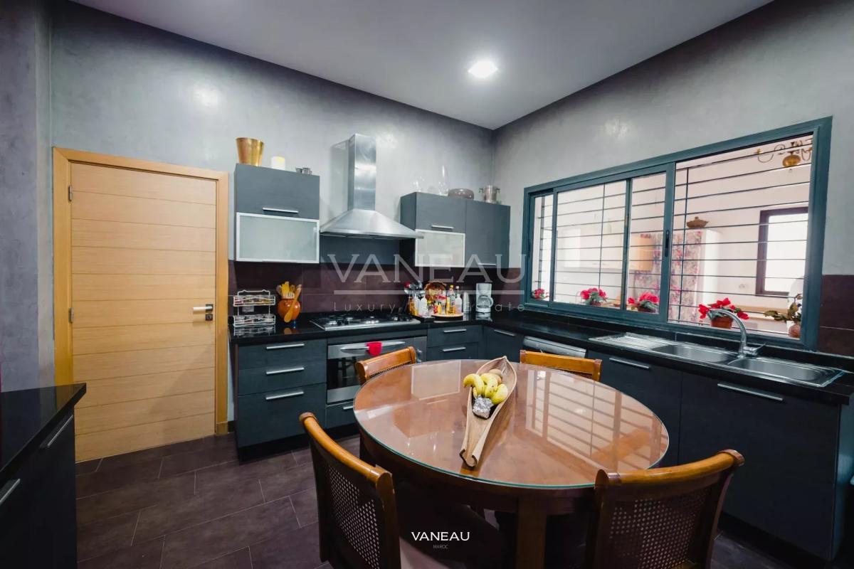 Villa de 650 m² à vendre sur Bouskoura - Maroc