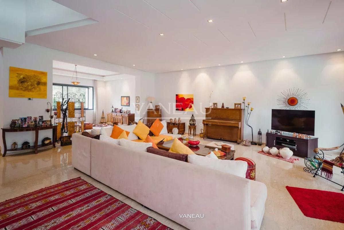 Villa de 650 m² à vendre sur Bouskoura - Maroc