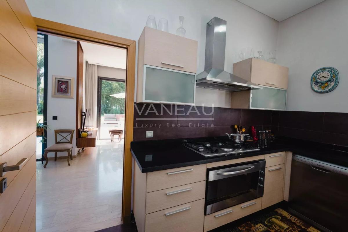 Villa de 730 m² à vendre sur Bouskoura - Maroc