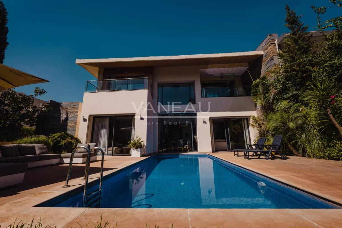 Villa de 730 m² à vendre sur Bouskoura - Maroc