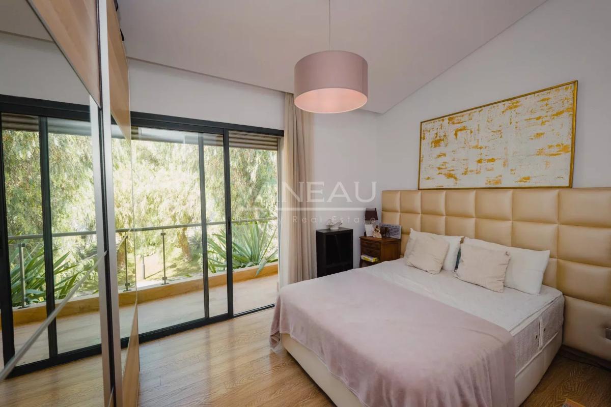 Villa de 730 m² à vendre sur Bouskoura - Maroc